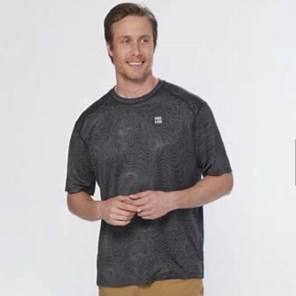 AKHG Men's Tun-Dry Standard Fit Short Sleeve T-Shirt Size M